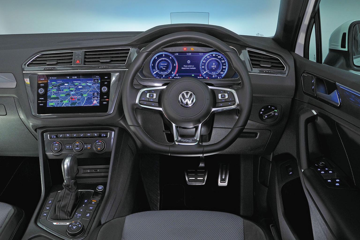 New Volvo XC40 vs BMW X1 vs Volkswagen Tiguan New Volvo XC40 vs BMW X1 vs Volkswagen Tiguan