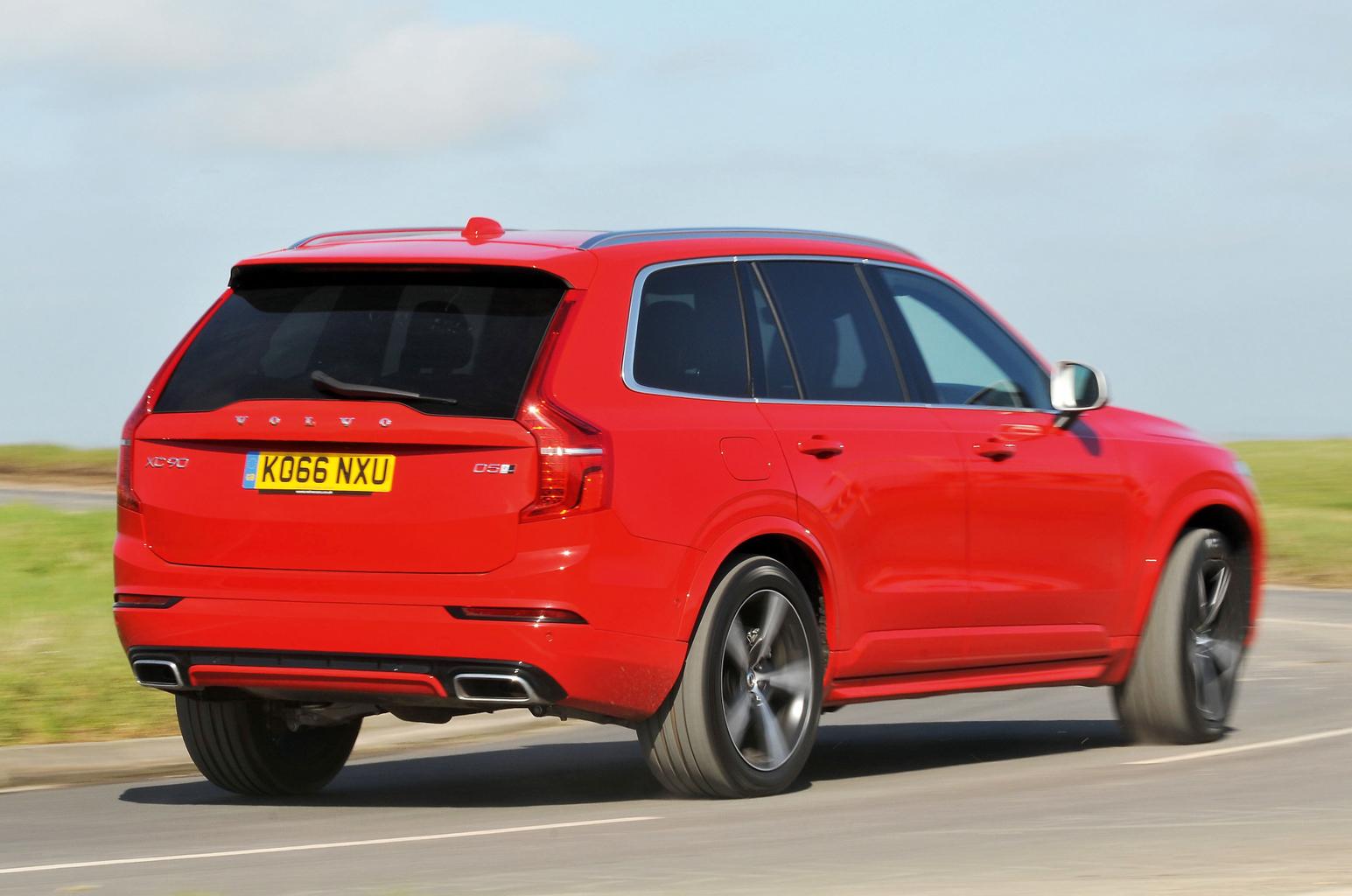 New Land Rover Discovery vs Audi Q7 vs Volvo XC90 New Land Rover Discovery vs Audi Q7 vs Volvo XC90