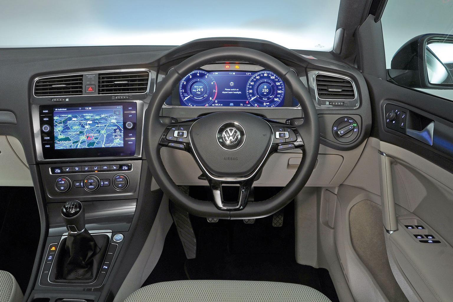 New Skoda Octavia & Volkswagen Golf vs Peugeot 308 New Skoda Octavia & Volkswagen Golf vs Peugeot 308