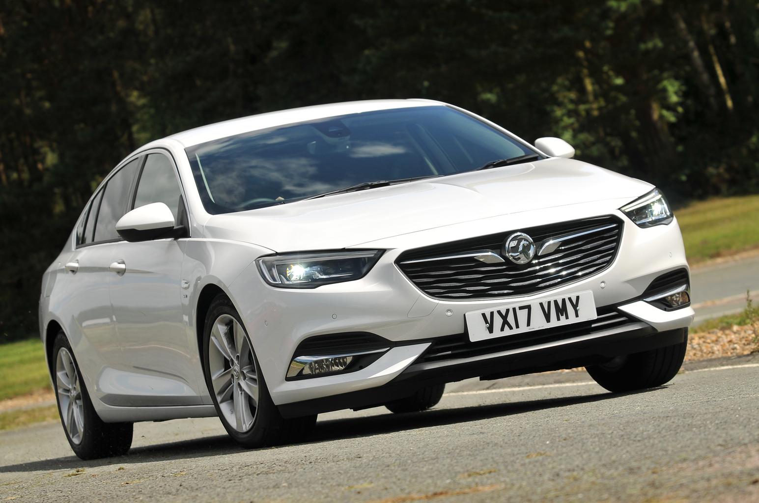 opel insignia против skoda superb opel insignia против skoda superb
