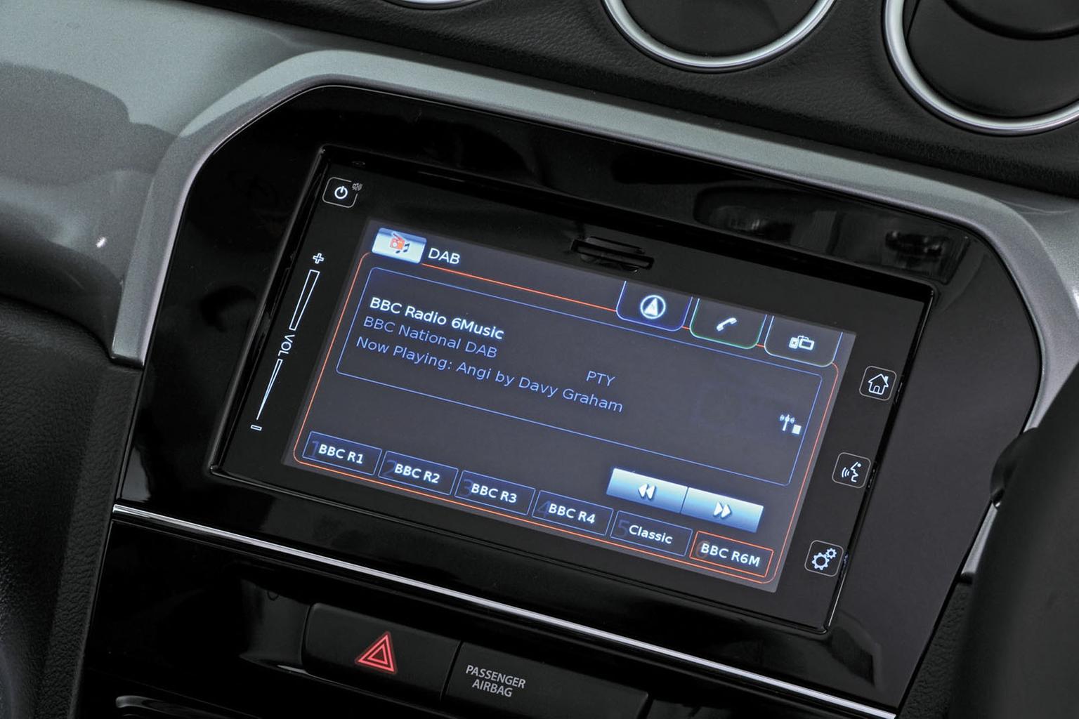 New Vauxhall Crossland X & Renault Captur vs Suzuki Vitara New Vauxhall Crossland X & Renault Captur vs Suzuki Vitara