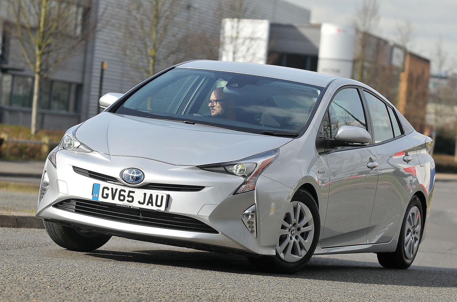 New Toyota Prius vs Mazda 3 vs Volkswagen Golf New Toyota Prius vs Mazda 3 vs Volkswagen Golf