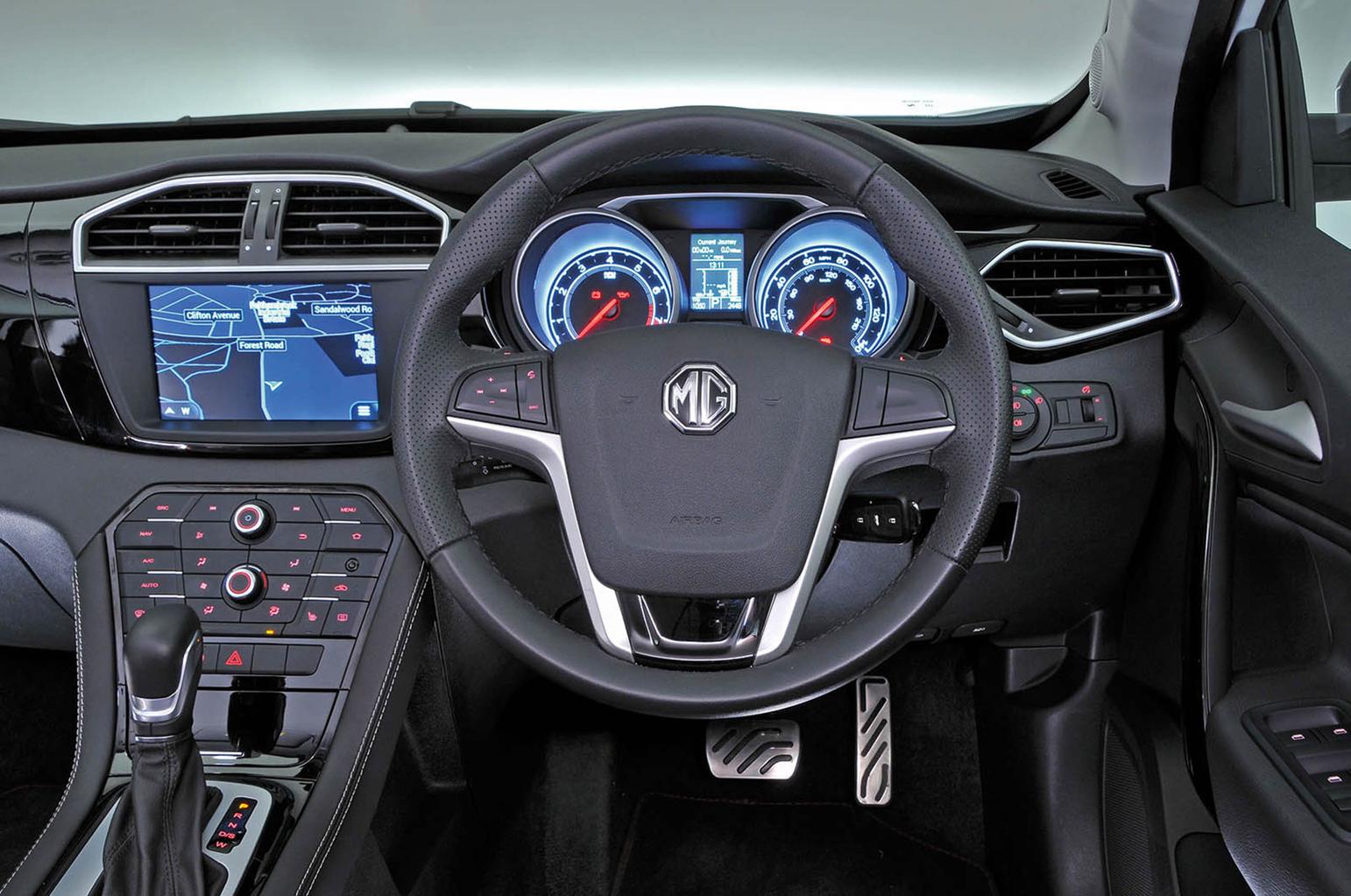 MG GS vs Suzuki Vitara MG GS vs Suzuki Vitara