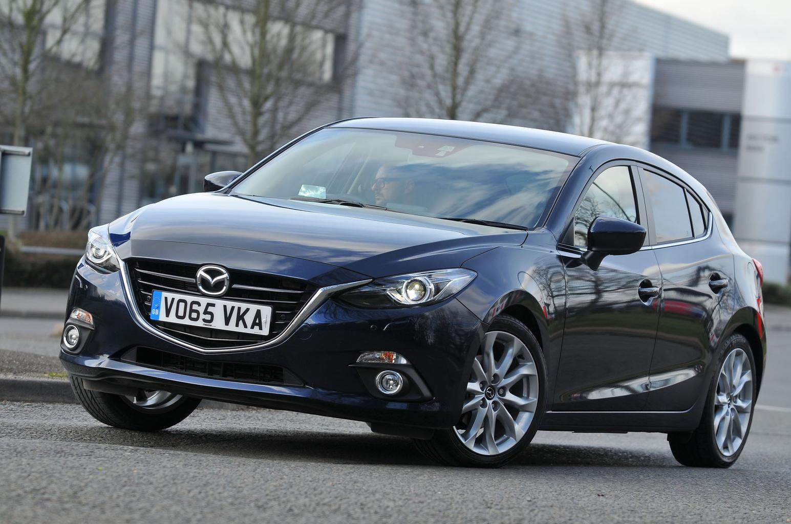 New Toyota Prius vs Mazda 3 vs Volkswagen Golf New Toyota Prius vs Mazda 3 vs Volkswagen Golf