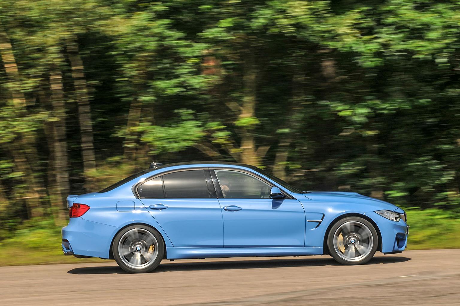 BMW M3 vs Porsche Macan Turbo BMW M3 vs Porsche Macan Turbo