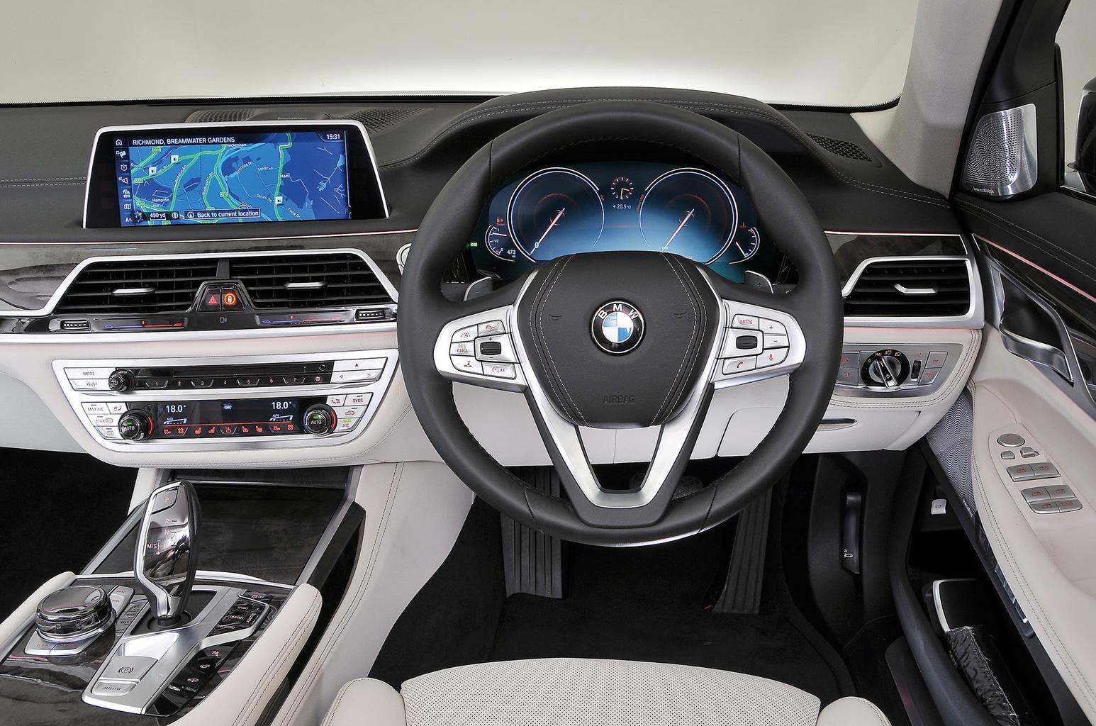 New BMW 7 Series vs Mercedes S-Class New BMW 7 Series vs Mercedes S-Class