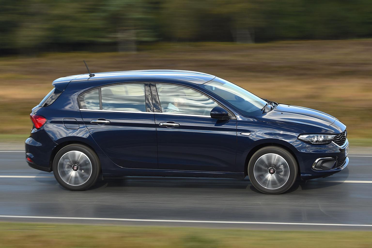 Fiat Tipo vs Vauxhall Astra Fiat Tipo vs Vauxhall Astra