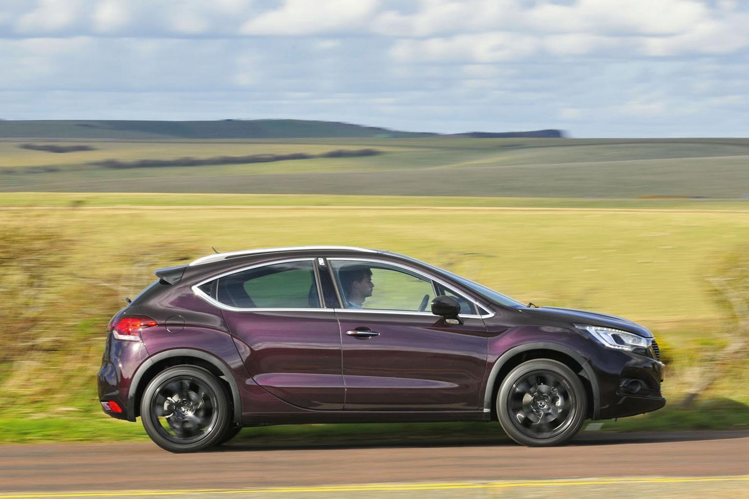 Audi Q2 vs DS 4 Crossback vs Seat Ateca Audi Q2 vs DS 4 Crossback vs Seat Ateca