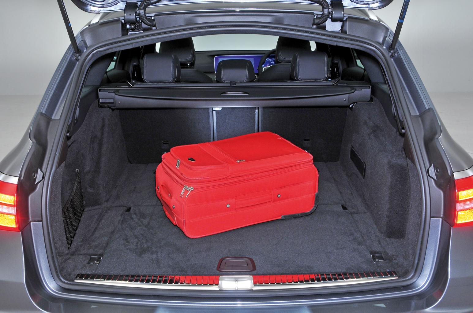 Audi A6 Avant vs Mercedes E-Class Estate vs Volvo V90 Audi A6 Avant vs Mercedes E-Class Estate vs Volvo V90