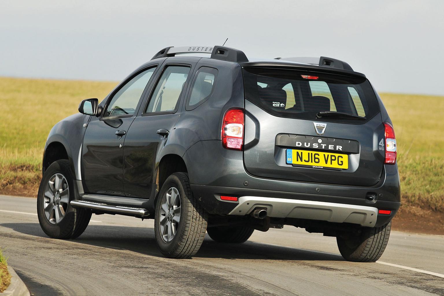 New Suzuki Ignis vs Dacia Duster New Suzuki Ignis vs Dacia Duster