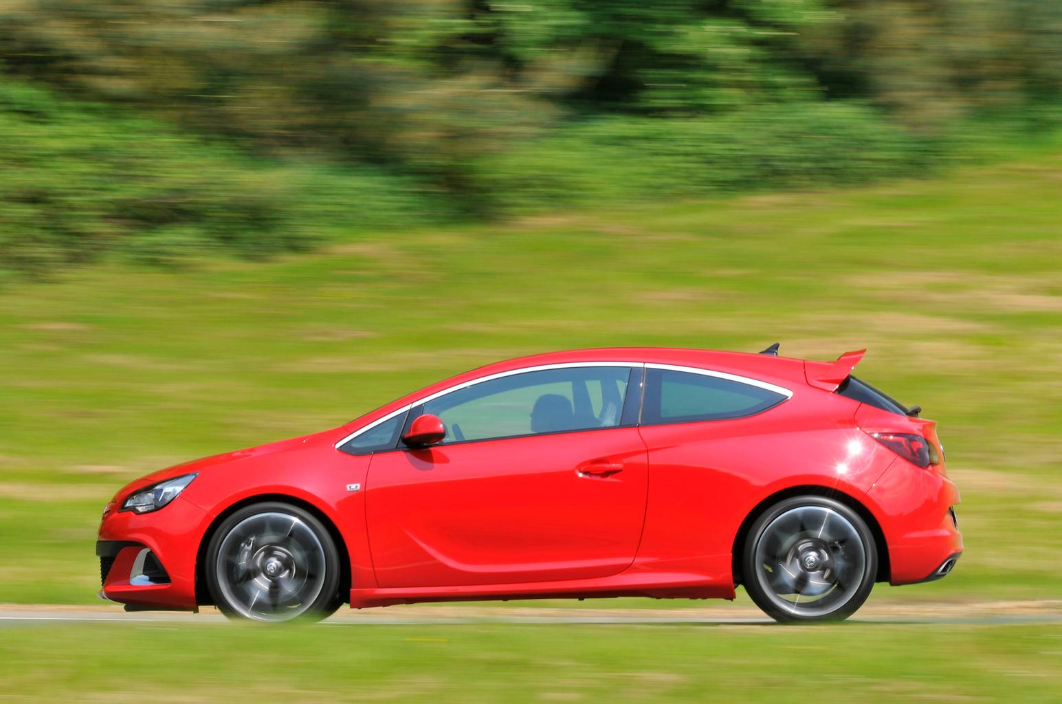 Used Renault Sport Megane vs Vauxhall Astra VXR Used Renault Sport Megane vs Vauxhall Astra VXR