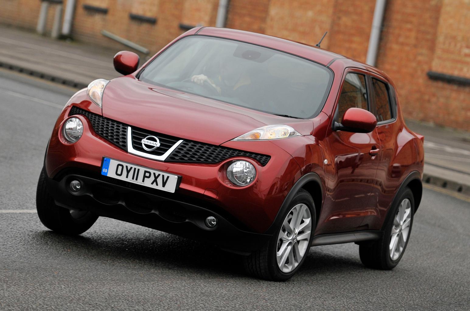 Used Mini Cooper S vs Nissan Juke vs Volkswagen Beetle Used Mini Cooper S vs Nissan Juke vs Volkswagen Beetle