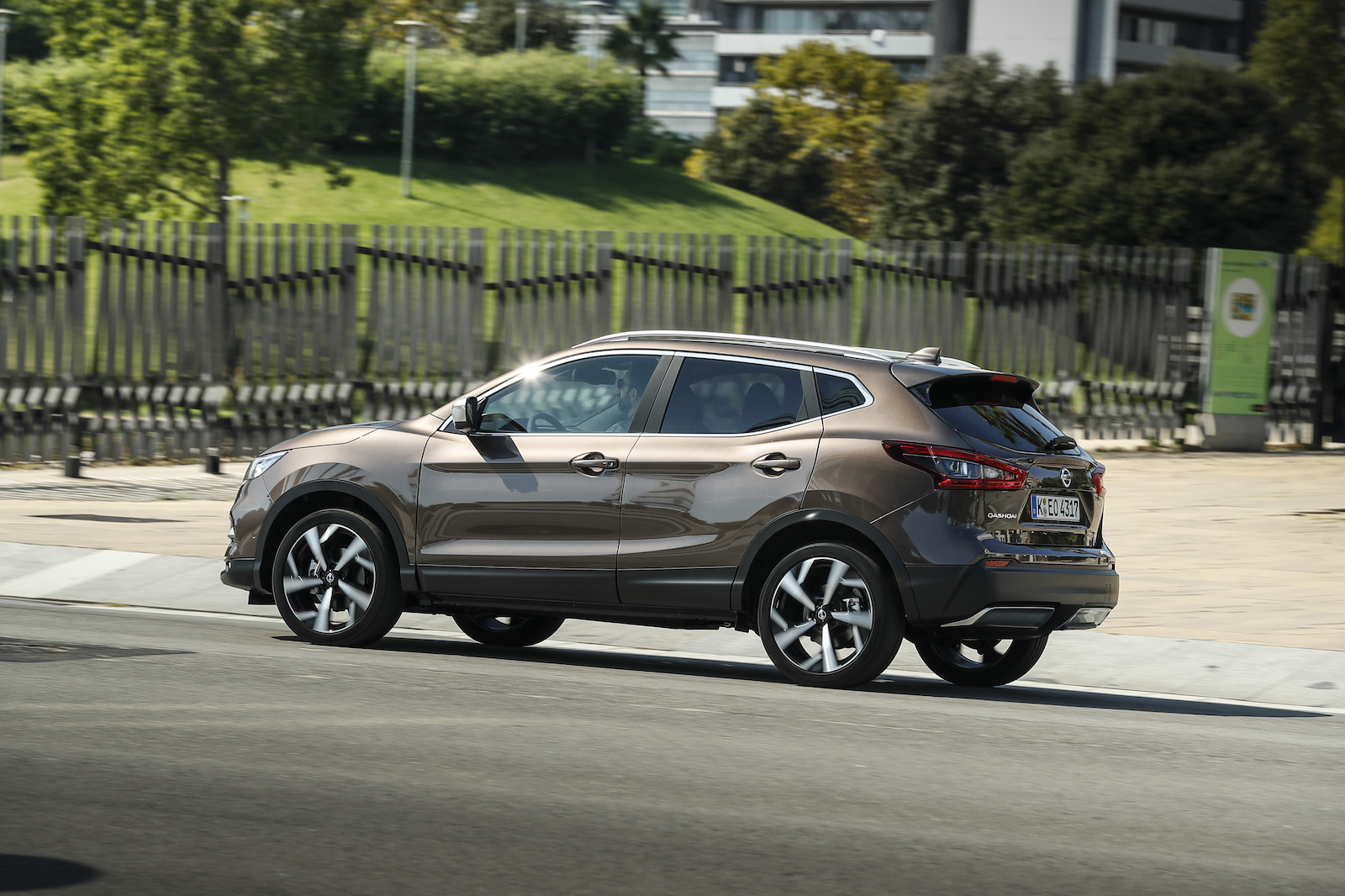 2018 Nissan Qashqai 1.3 DiG-T side 2018 Nissan Qashqai 1.3 DiG-T side