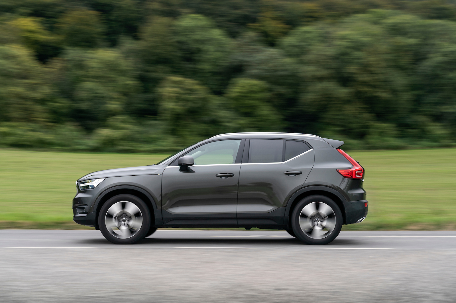 2018 Volvo XC40 side 2018 Volvo XC40 side